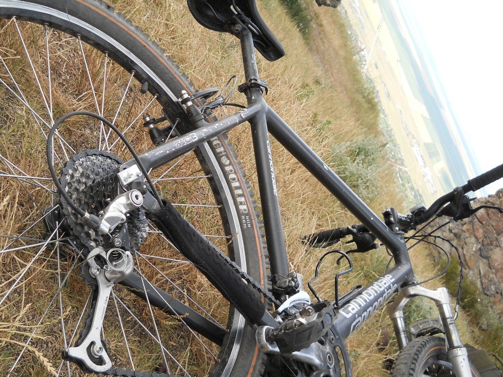 Bicicleta de pe care s-au realizat majoritatea filmuletelor "Aventuri pe bicicleta", asa arata in iunie 2012.