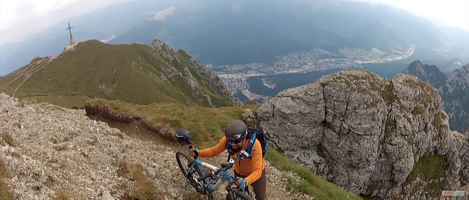 Platoul si Creasta Muntilor Bucegi pe bicicleta